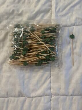 Lot of 138 St. Patrick's Day Clover Skewers Green Party Shamrock Toothpicks